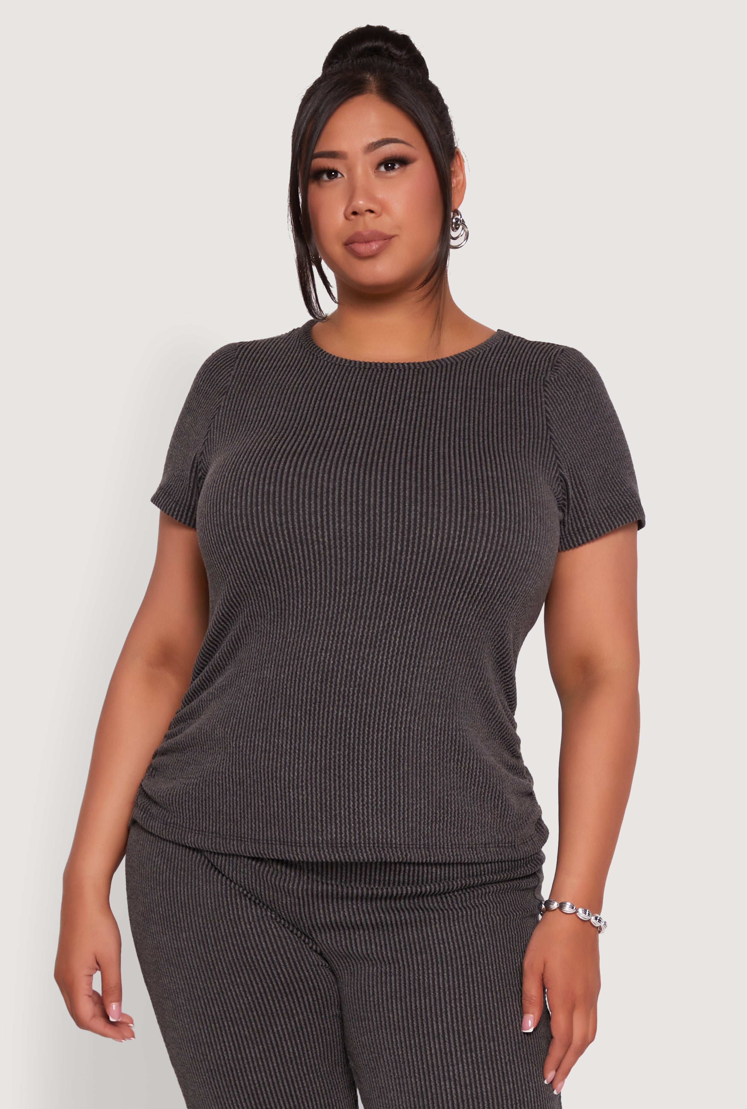 Plus Size Ribbed Knit Classic Fit Solid Crew Neck T-Shirt