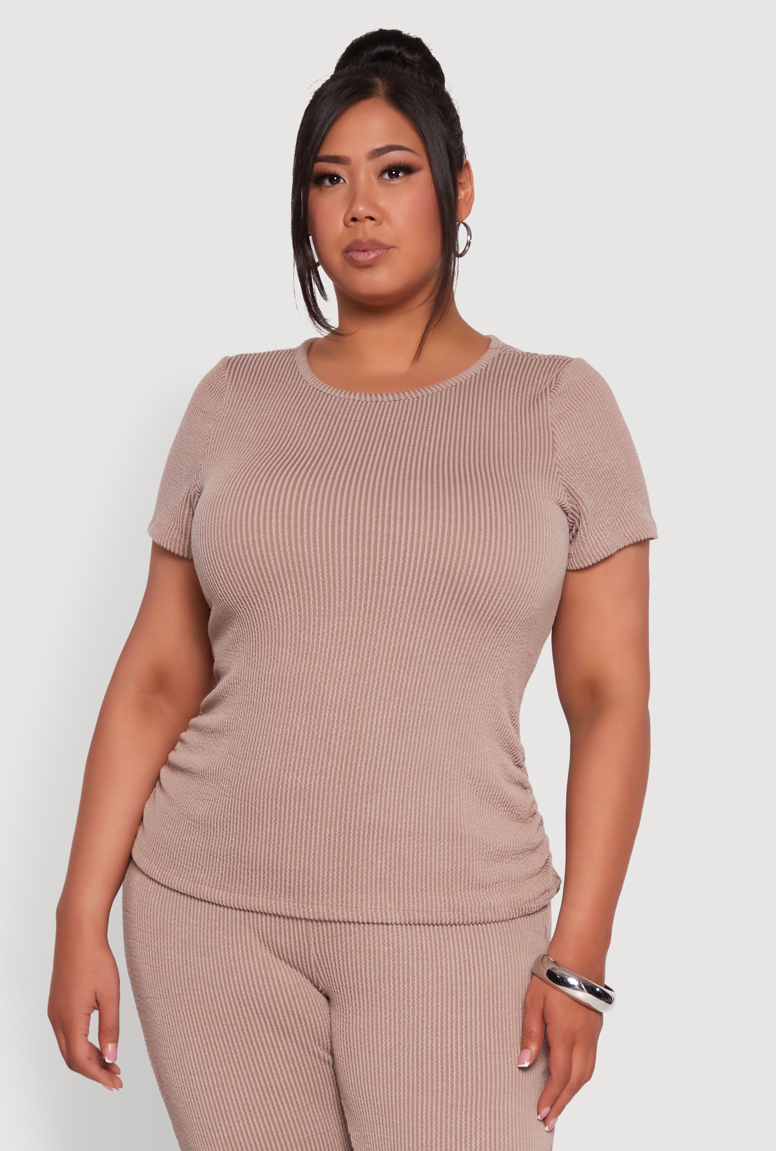 Plus Size Ribbed Knit Classic Fit Solid Crew Neck T-Shirt