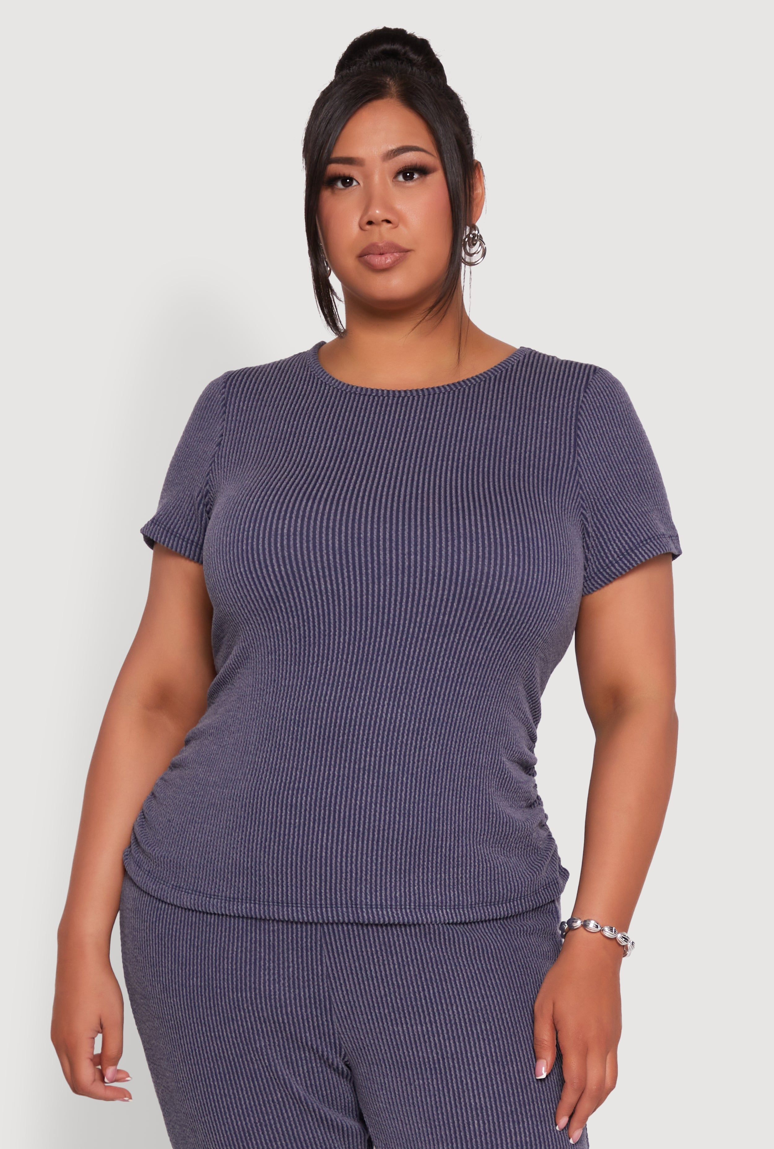 Plus Size Ribbed Knit Classic Fit Solid Crew Neck T-Shirt