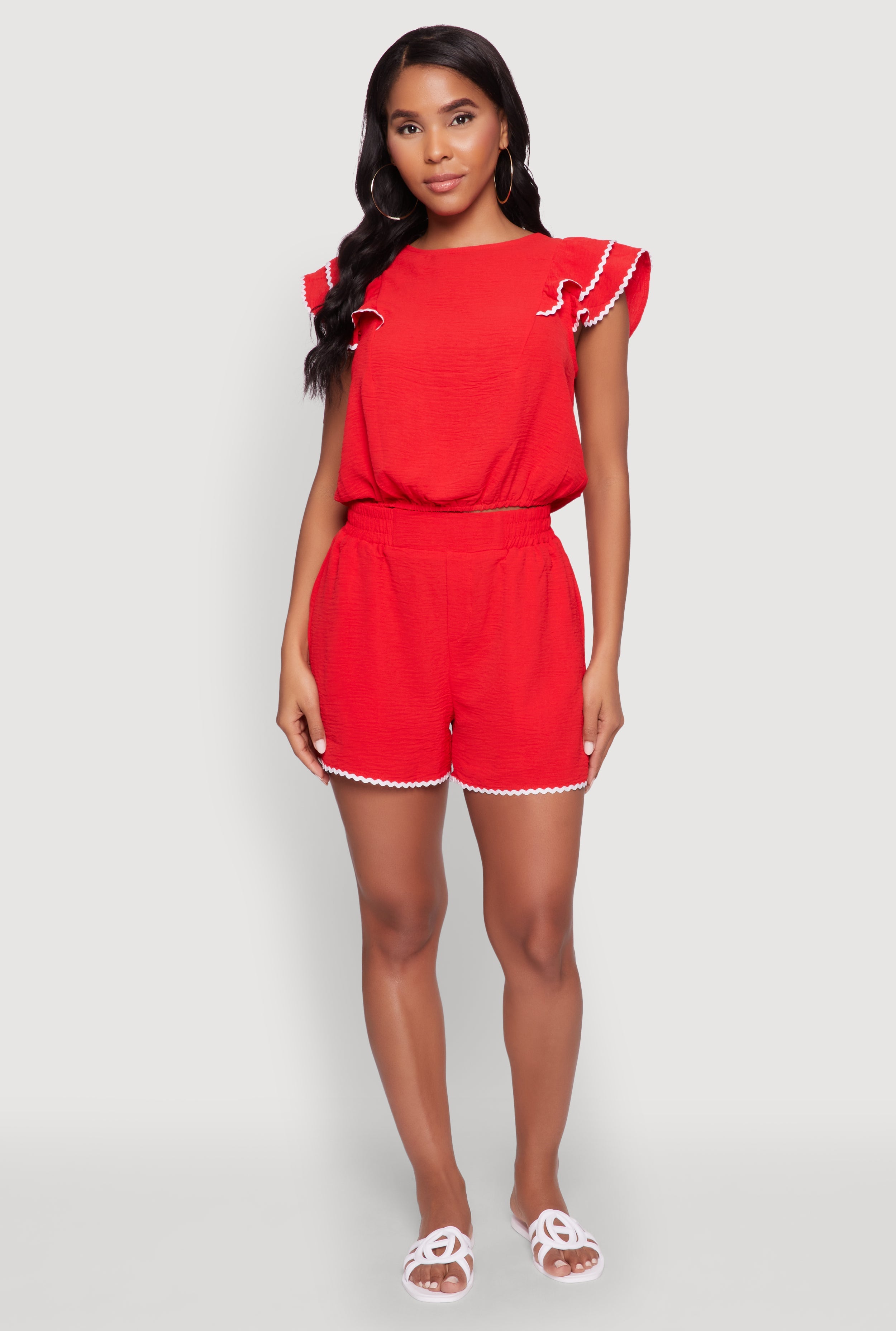 Trendy Crepe Knit High Waisted Shorts with Scalloped Contrast Trim