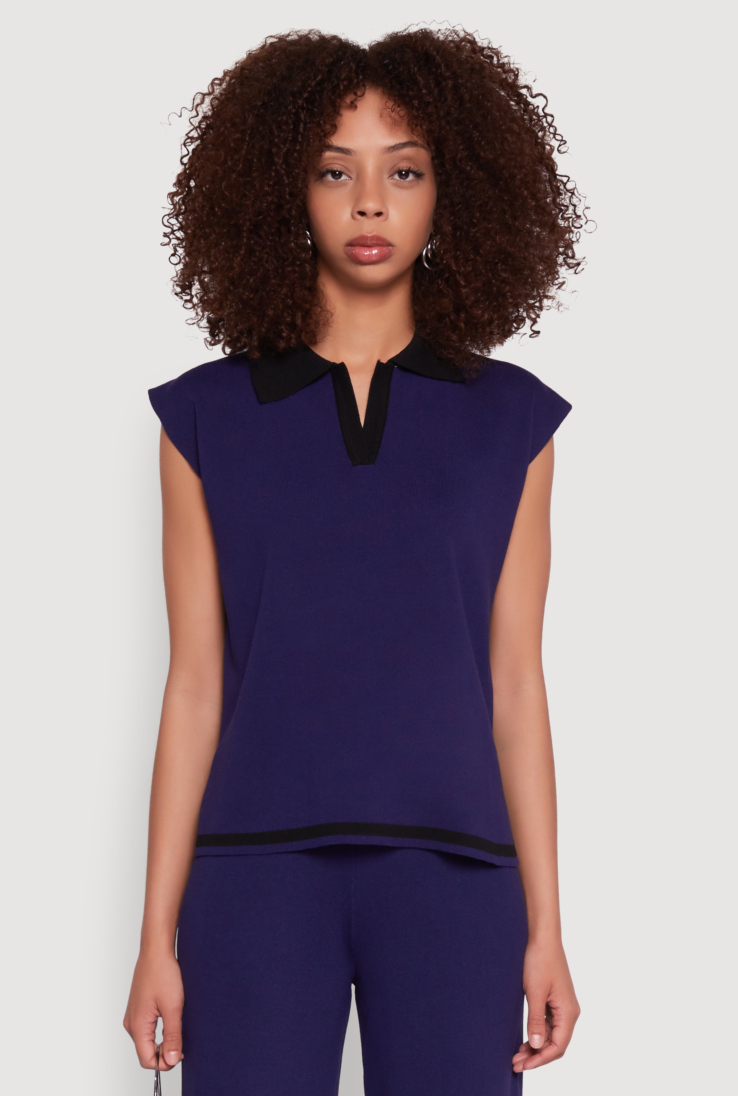 Daisy Contrast Trim Cap Sleeve Blouse